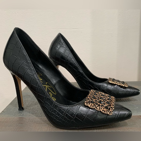London Rag Women's Black Stiletto Pumps Heels in Size 7 Brooch Accent on Toe - Picture 2 of 14